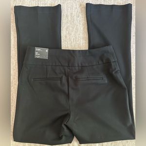 Express dress pants. Columnist style. Boot High Rise.